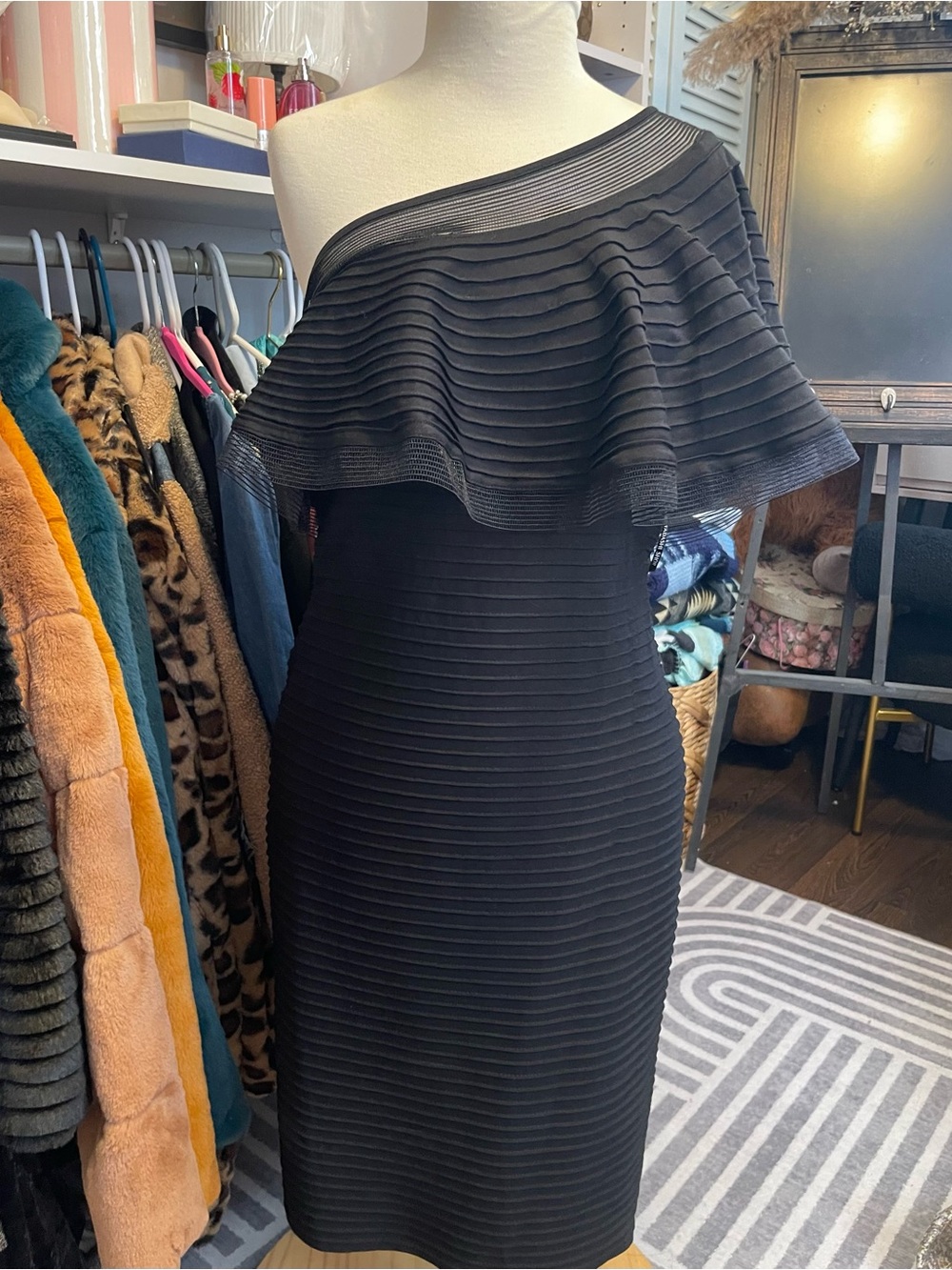 Tadashi Shoji Black One-Shoulder Ruffle Sheath Dress